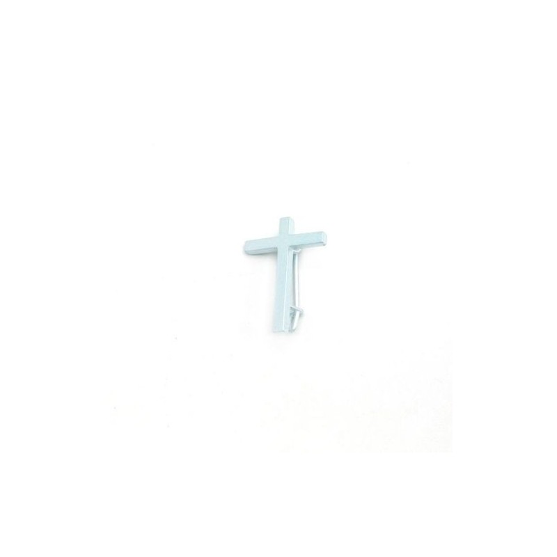 Epingle avec croix en bronze argenté sablé. 21 mm