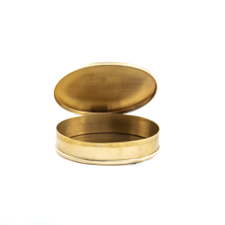 Gouden ovale doos.8,5 cm