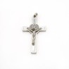 Pendentif croix de Saint Benoit en métal et émail. 5 cm