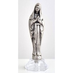 Statuette de la Vierge de Banneux en métal argenté. 4 cm