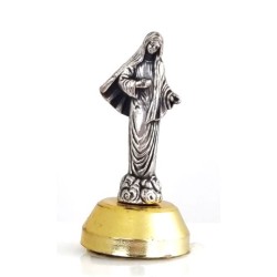 Statuette de la Vierge Miraculeuse en métal argenté. 4 cm